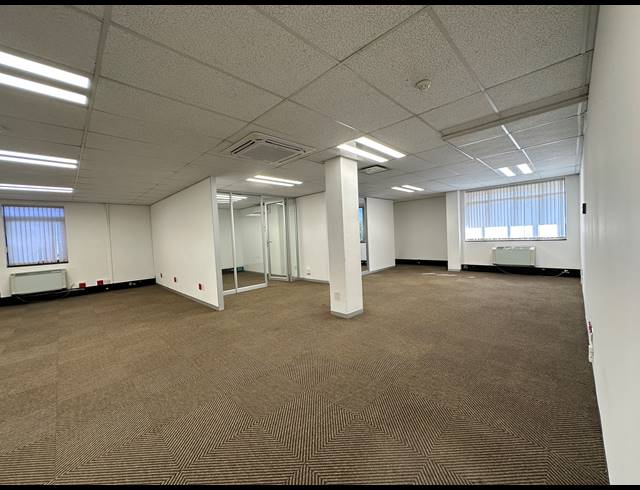 264M² OFFICE TO LET IN SANDTON CENTRAL